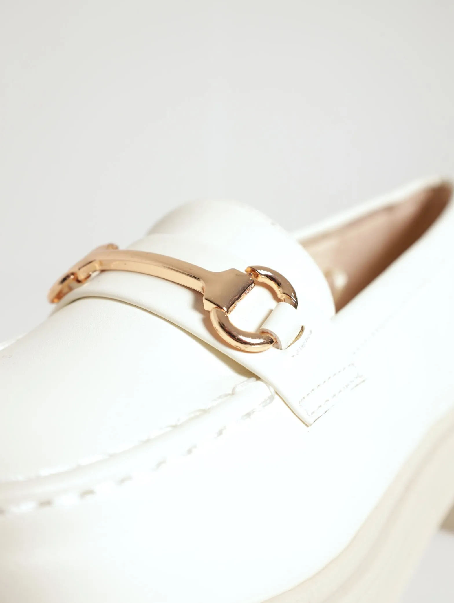 Chunky Loafer With Metal Bar - Cream