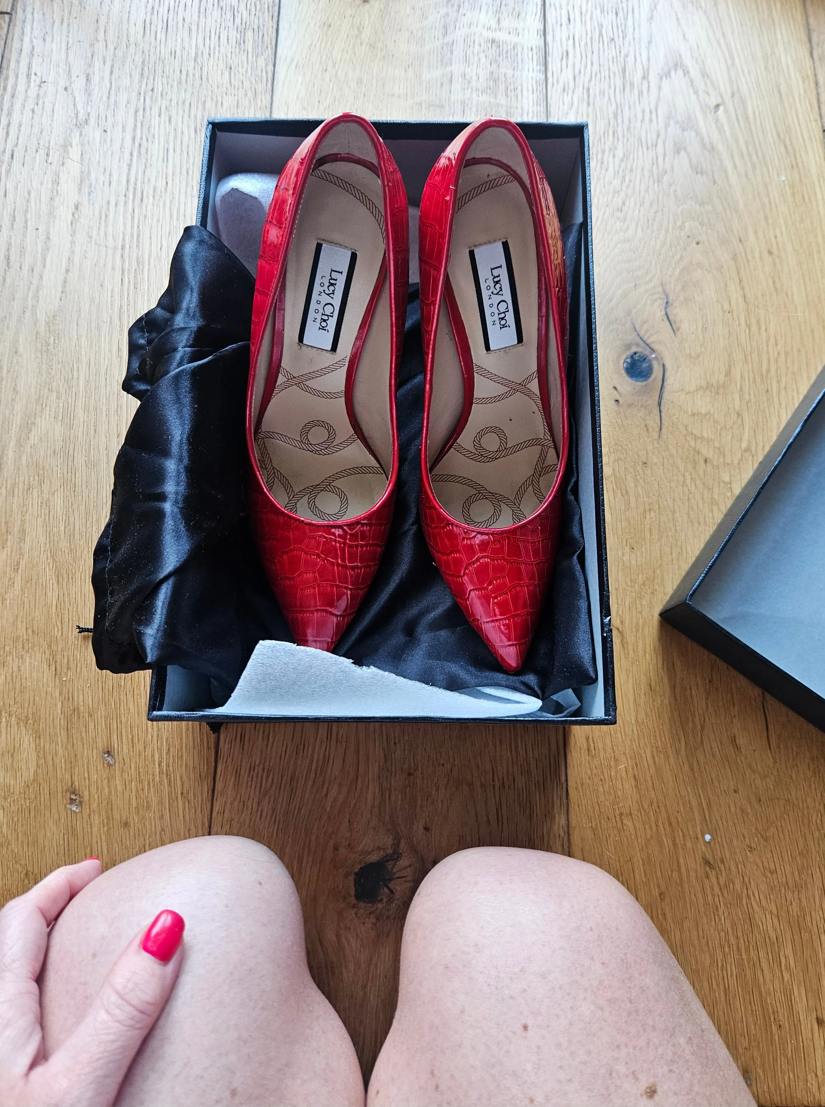 Lucy Choi UK5 Red Leather Well Worn Heels