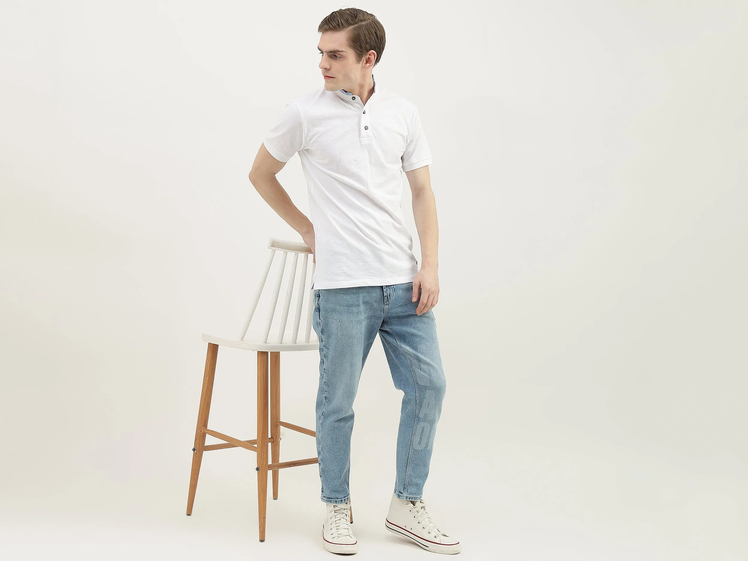 Men Textured Mandarin Collar T-Shirt