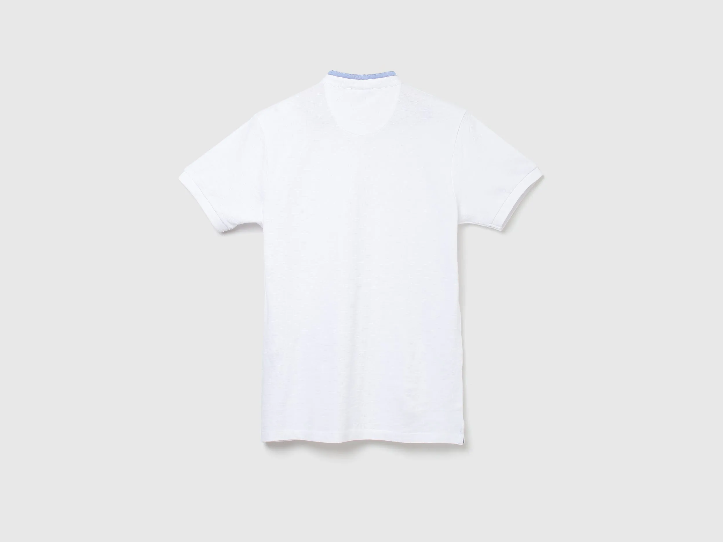 Men Textured Mandarin Collar T-Shirt