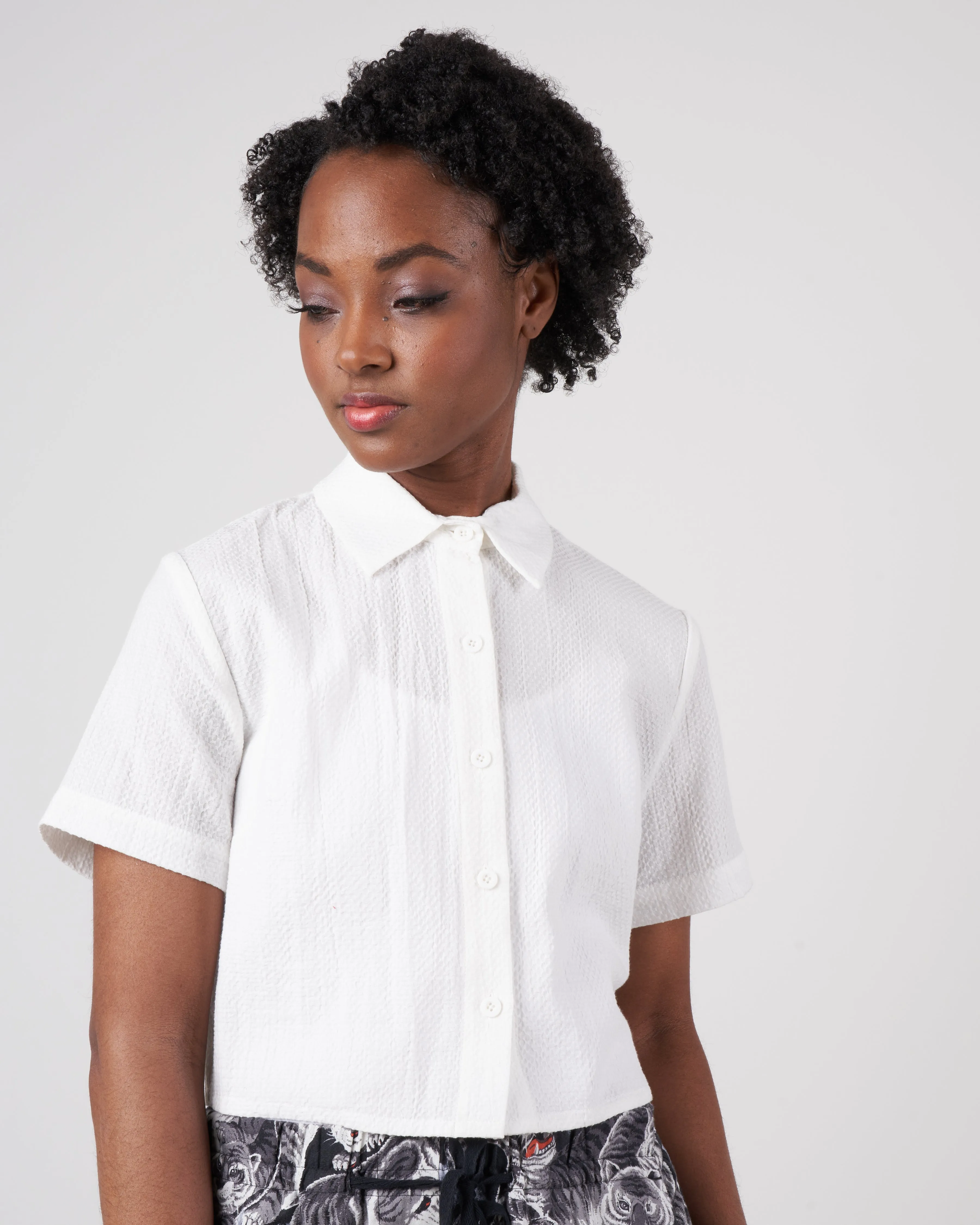 textured cropped button down - off white
