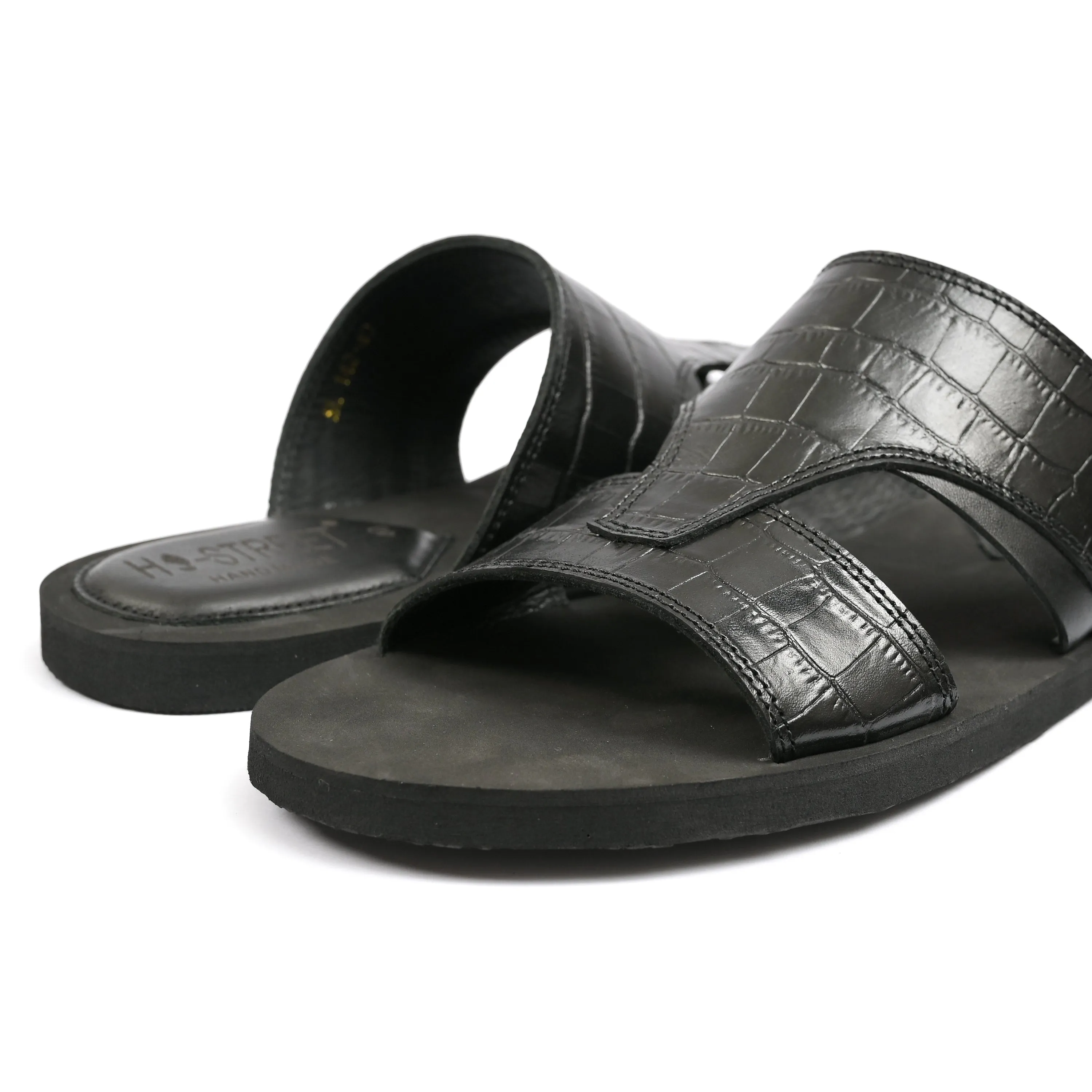 TEXTURED LEATHER SLIPPER