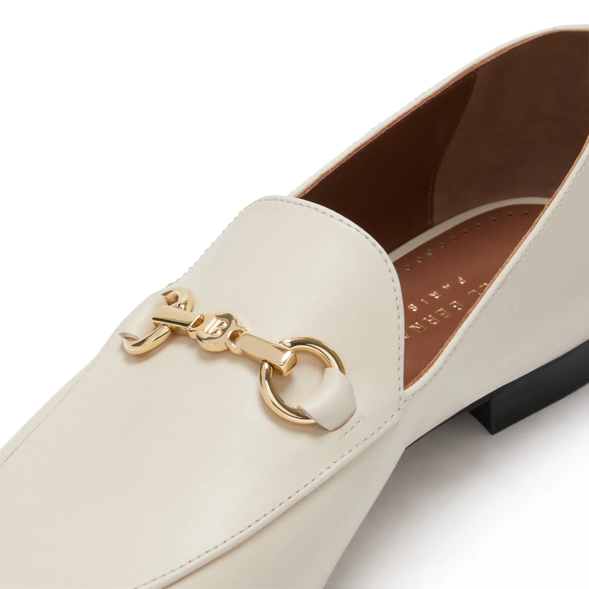 Vendôme Fleur beige calfskin leather loafers