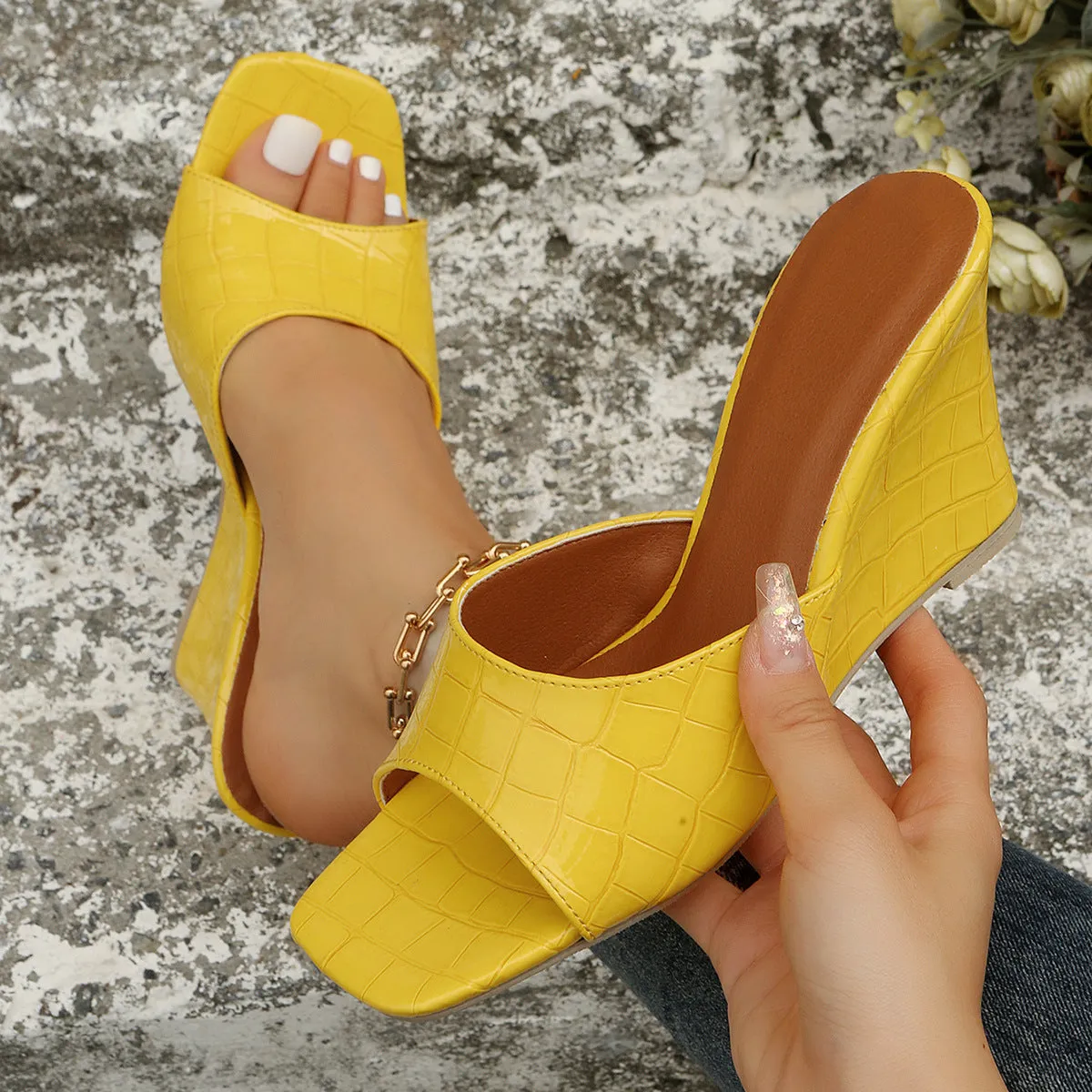 Wedge One-strap Roman-Style Plaid Textured Sandals
