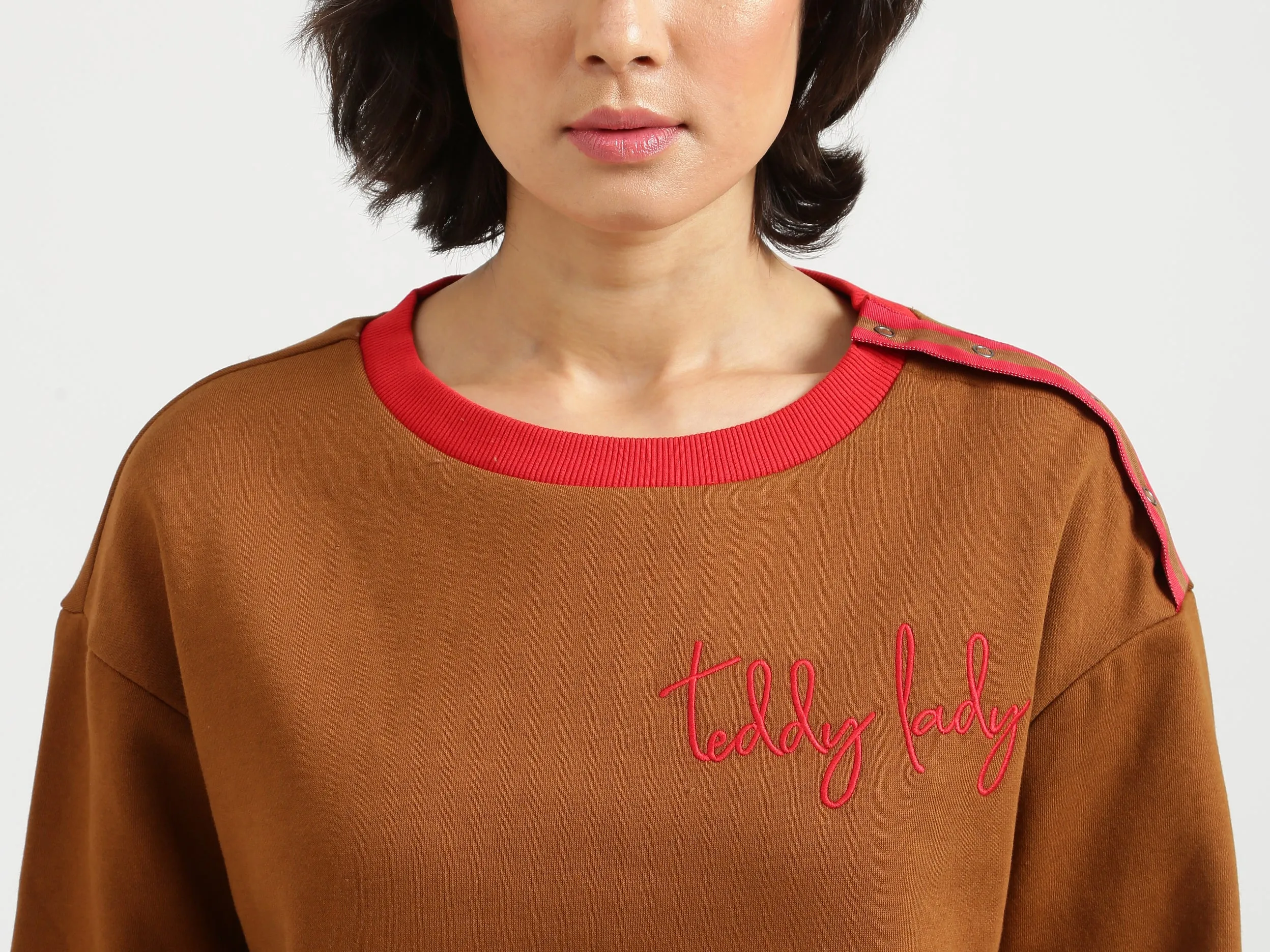 Women Colorblocked Closed Sweatshirt