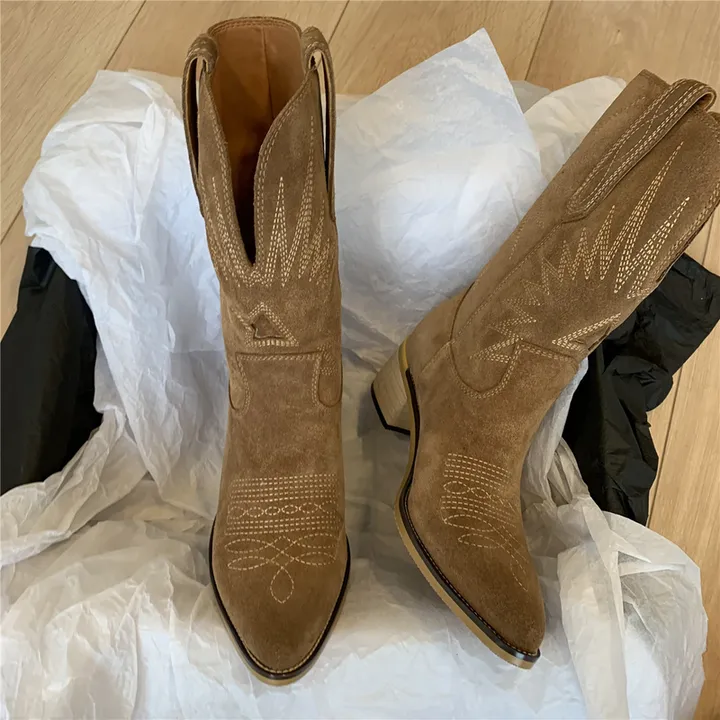 Women's Fashionable Knee-High Zippered Cowboy Boots